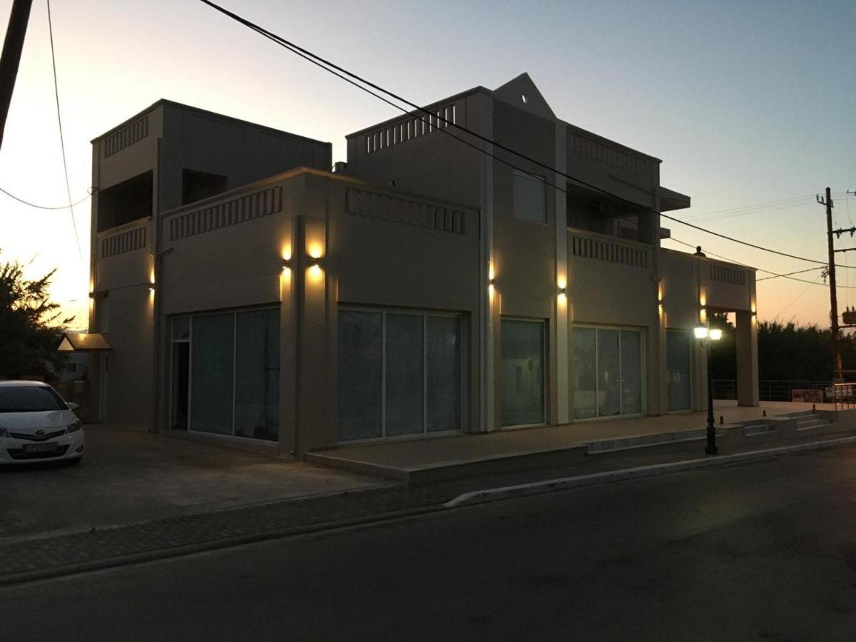 Mini Art Apartments Gerani  Exterior foto